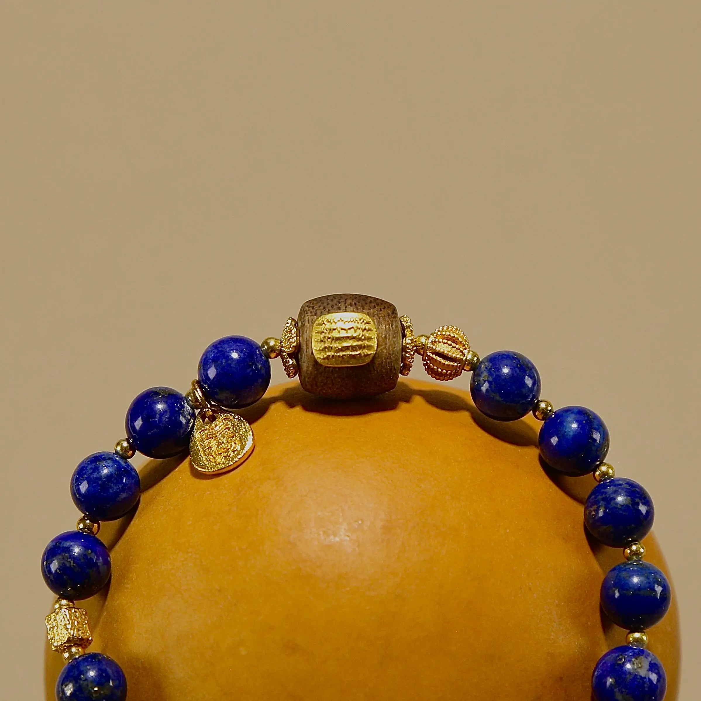 7.5mm Lapis Lazuli Bracelet with Six-Word Mantra Agarwood Bead