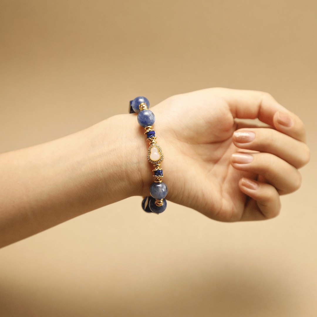 7mm Lapis Lazuli Bracelet with White Agate Inlay