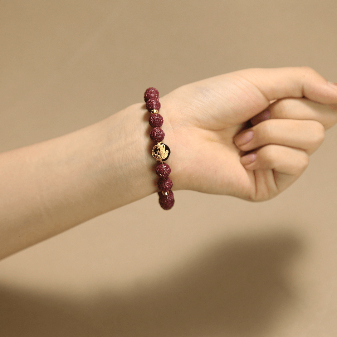 8.5mm Cinnabar Huiwen Pattern Bracelet with Golden Phoenix